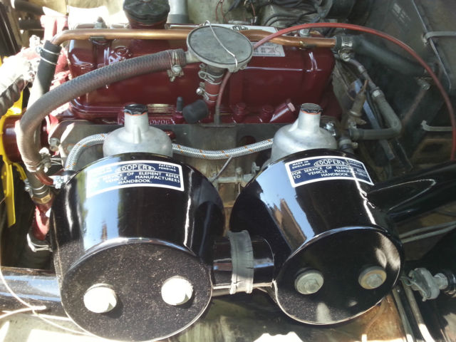 1968 blue MG MGB Convertible