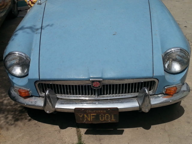 1968 blue MG MGB Convertible
