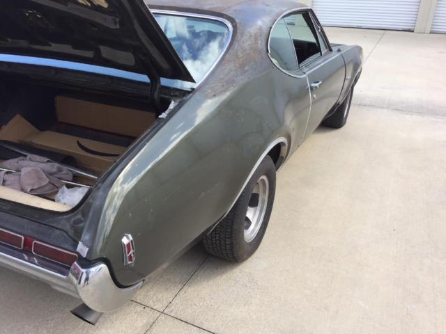 1968 Jade Gold Metallic Oldsmobile 442 Coupe