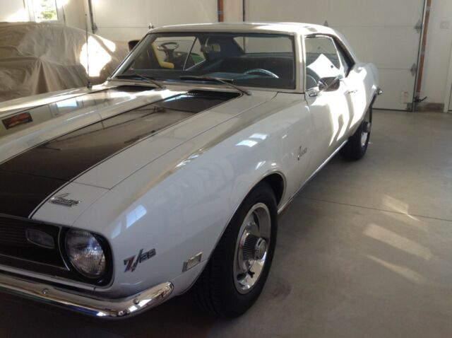 1968 White Chevrolet Camaro Coupe