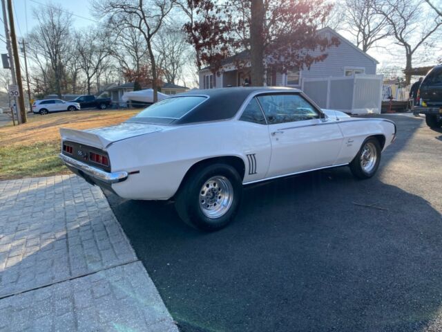 1969 White Chevrolet Camaro Coupe