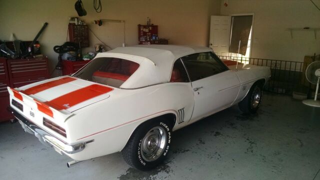 1969 White Chevrolet Camaro Convertible