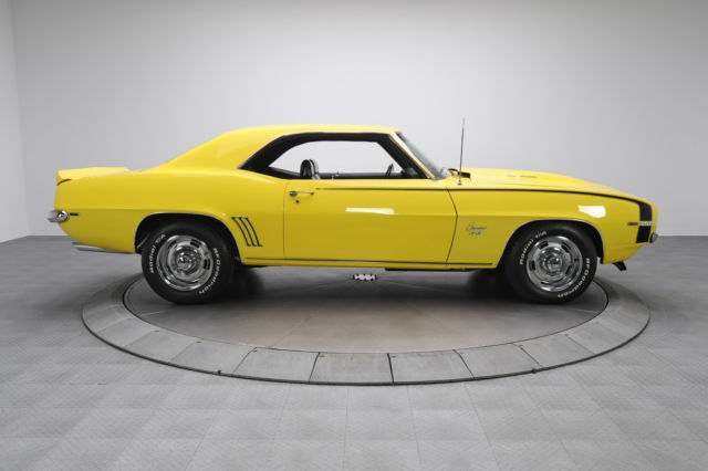 1969 Yellow Chevrolet Camaro Coupe