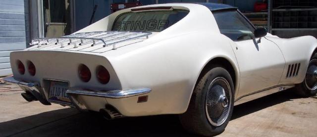 1969 cream Chevrolet Corvette Coupe