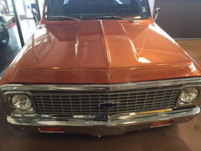 1969 Orange Chevrolet C-10