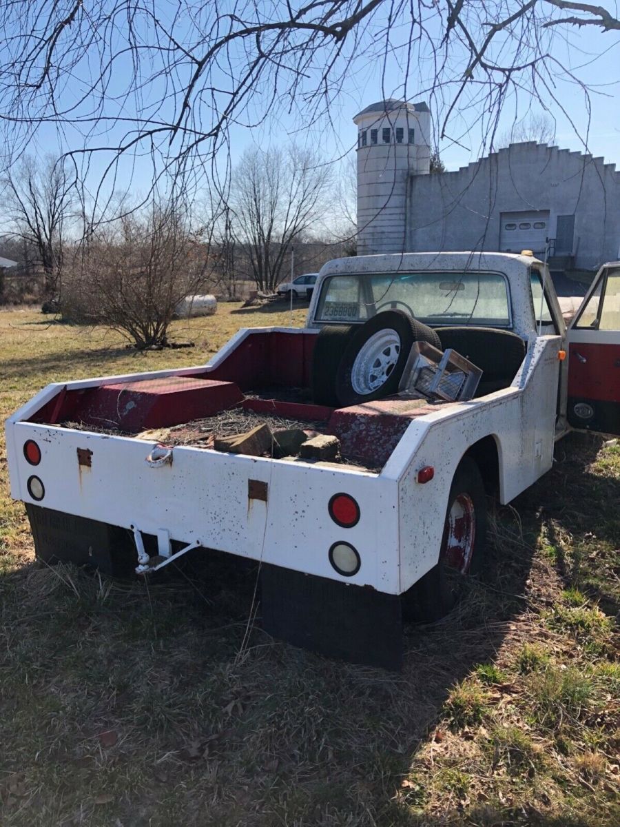 1969 White Chevrolet C/K Pickup 3500 Standard Cab Pickup