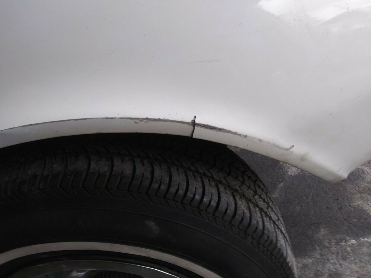 1969 White Chevrolet Corvette Convertible