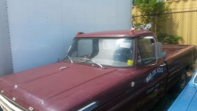 1969 MAROON Ford F-250