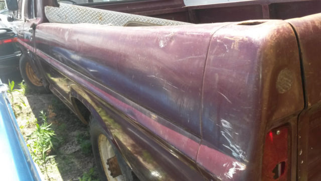 1969 MAROON Ford F-250