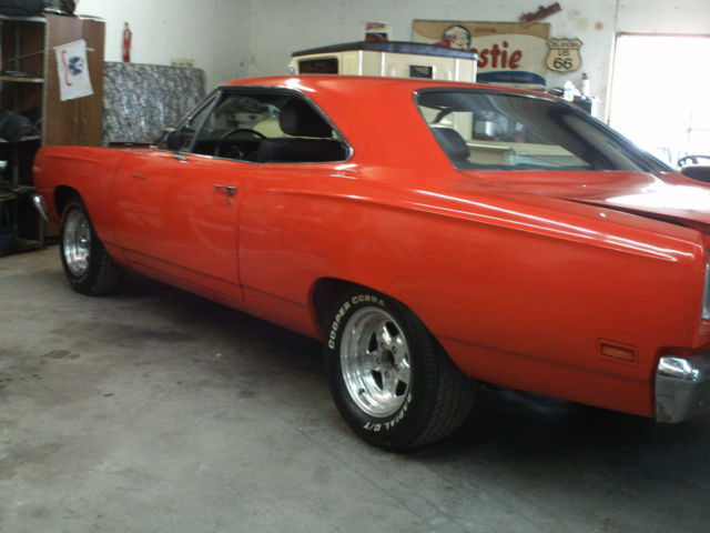 1969 Brown Plymouth Road Runner Coupe