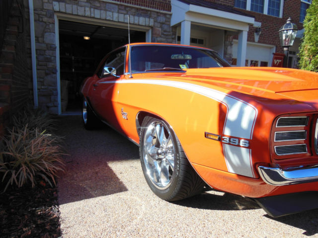 19690000 Hugger Orange Chevrolet Camaro Coupe