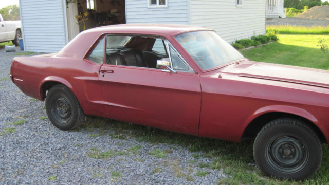 1968 Maroon Ford Mustang coupe