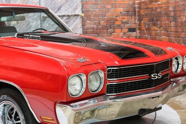 1970 Red Chevrolet Chevelle Coupe