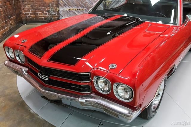 1970 Red Chevrolet Chevelle Coupe