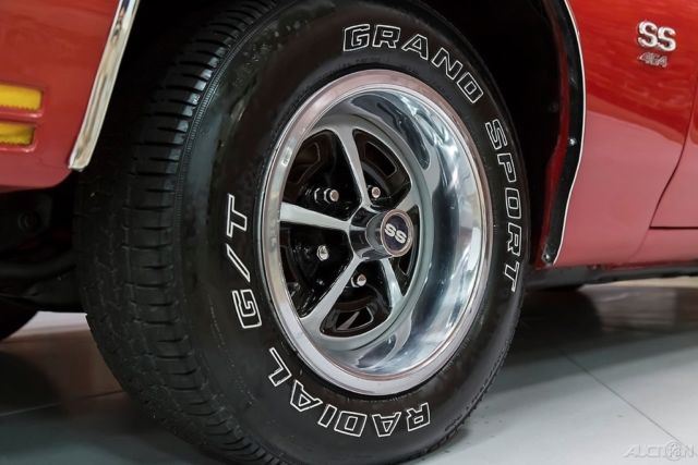 1970 Red Chevrolet Chevelle Coupe