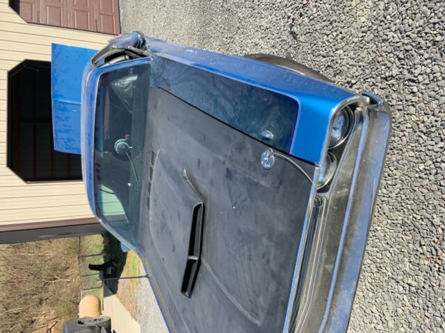 1970 Blue Dodge Challenger