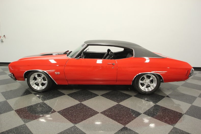 1970 Red Chevrolet Chevelle Coupe