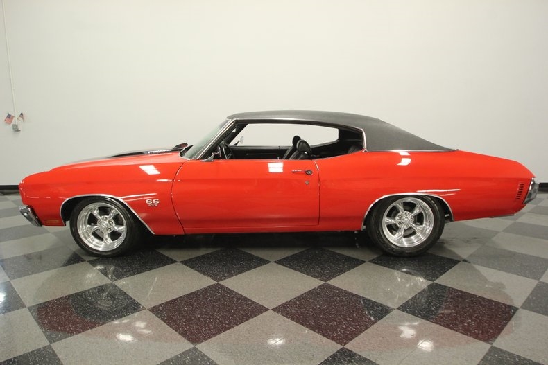 1970 Red Chevrolet Chevelle Coupe