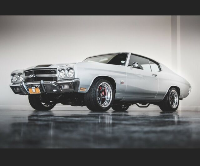 1970 Silver Chevrolet Chevelle Coupe
