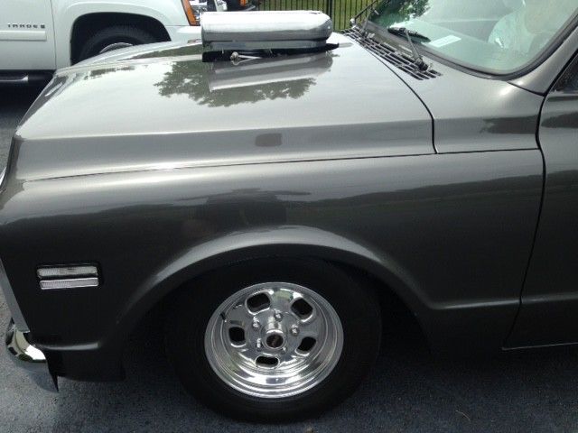 1970 Gunmetal Chevrolet C-10 Standard Cab Pickup