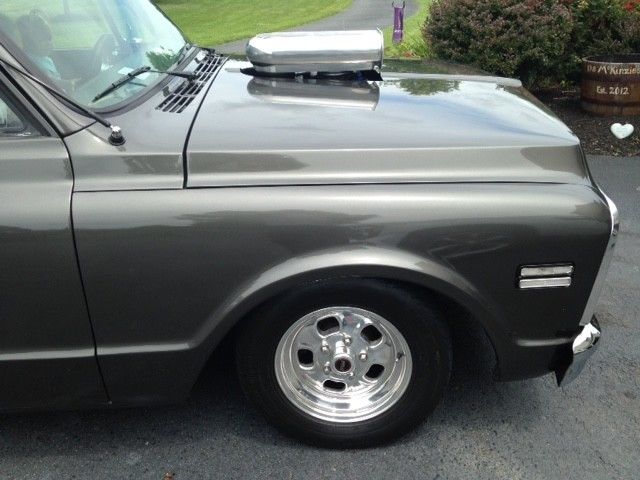 1970 Gunmetal Chevrolet C-10 Standard Cab Pickup