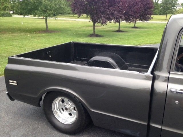 1970 Gunmetal Chevrolet C-10 Standard Cab Pickup