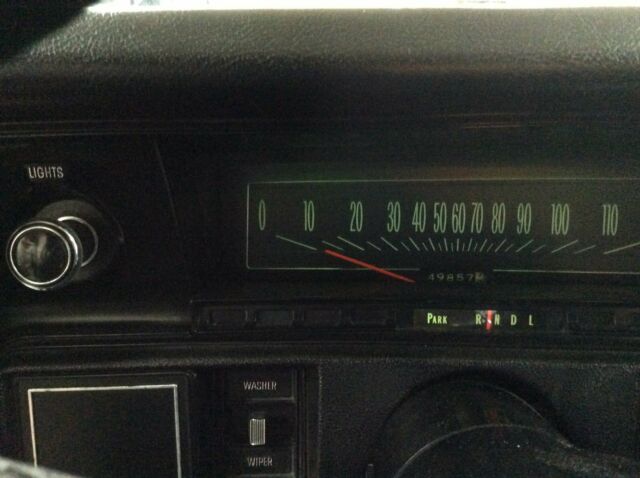 1970 tan Chevrolet Chevelle Sedan