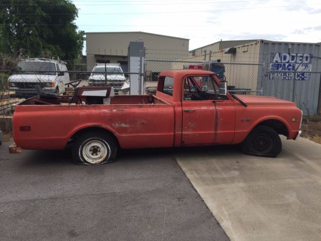 1970 Red Chevrolet C-10