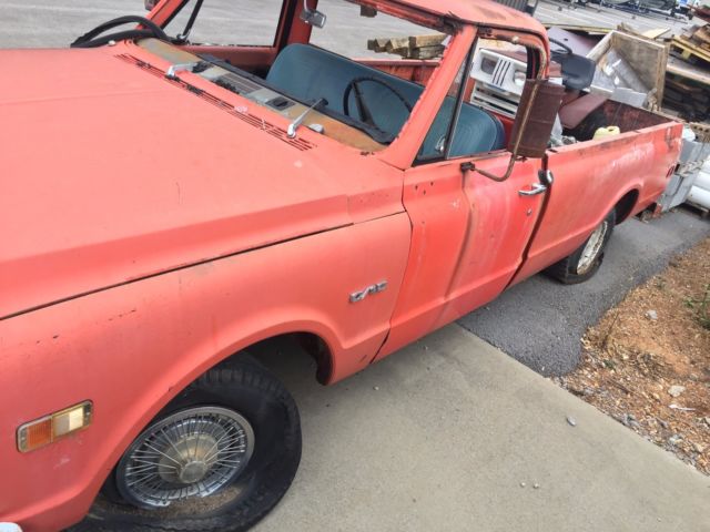 1970 Red Chevrolet C-10