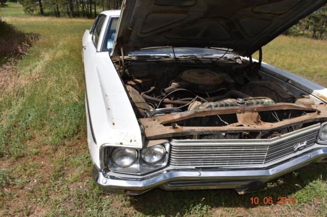 1970 White Chevrolet Impala Coupe