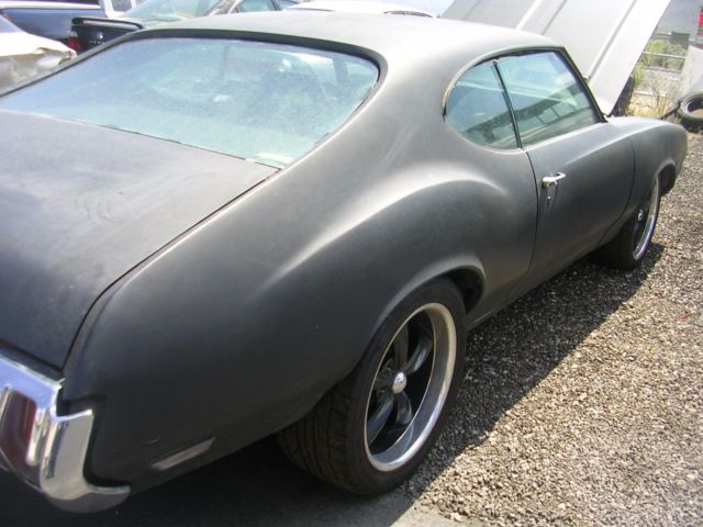 1970 Black Oldsmobile Cutlass Coupe 2 door