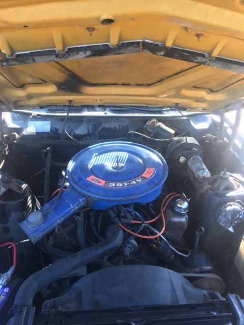 1970 Gold Ford Torino Fastback