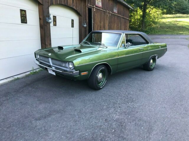 1970 Green Dodge Dart Sedan