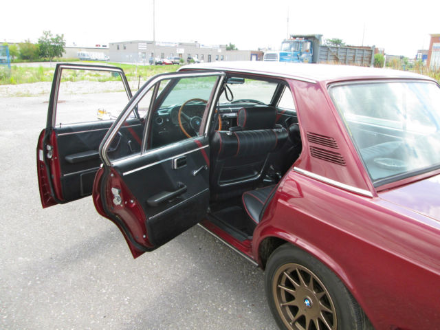1971 MALAGA - BURGUNDY BMW Other SEDAN