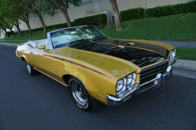 1971 Gold Buick GS 455 Convertible