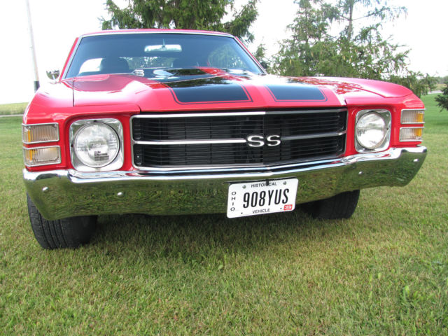 19710000 red Chevrolet Chevelle Coupe