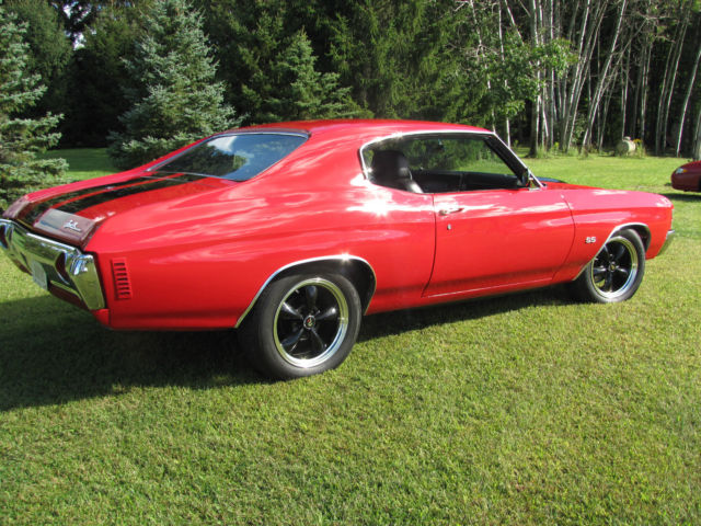 19710000 red Chevrolet Chevelle Coupe
