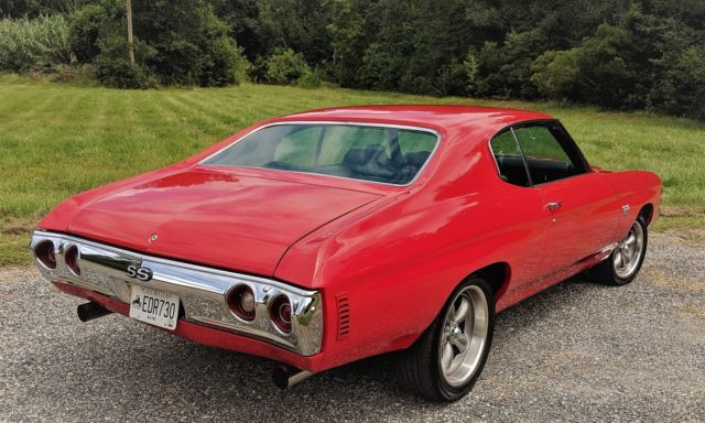 1971 Red Chevrolet Chevelle Coupe