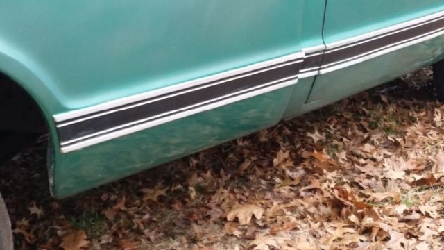 1971 White / Green Chevrolet C-10 Standard Cab Pickup