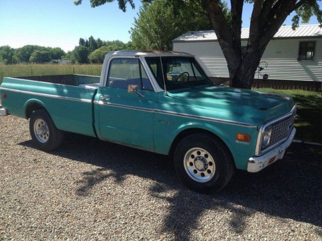 1971 Teal Chevrolet C-10 Crew Cab Pickup