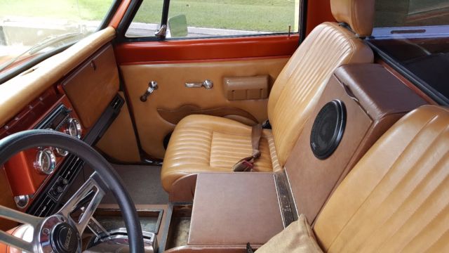 1971 Orange Chevrolet C-10 Crew Cab Pickup