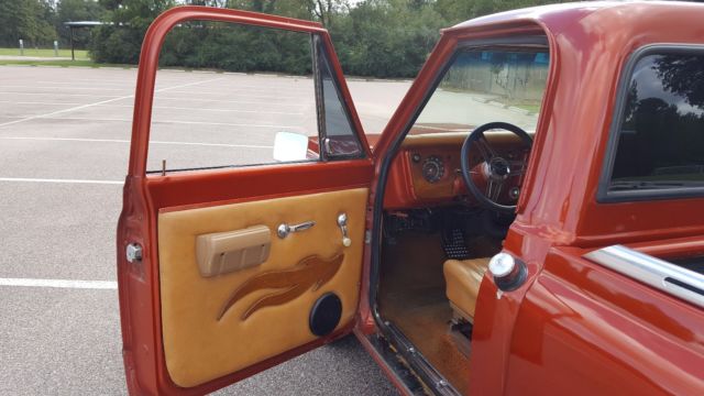 1971 Orange Chevrolet C-10 Crew Cab Pickup
