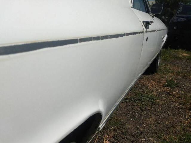 1971 White Chevrolet El Camino