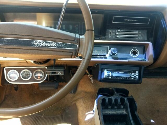 1971 White Chevrolet El Camino