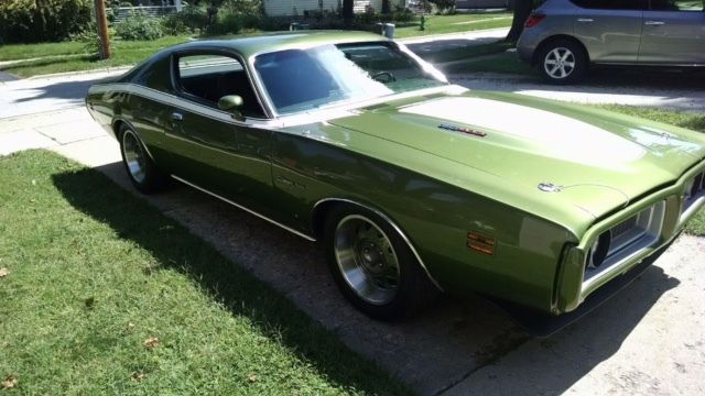 1971 Burgundy Dodge Charger