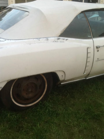 1971 White Cadillac Eldorado Convertible