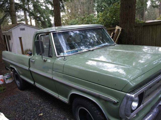1971 Green Ford F-100 Pickup
