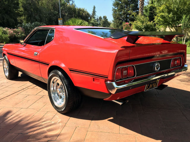 1971 Red Ford Mustang FASTBACK