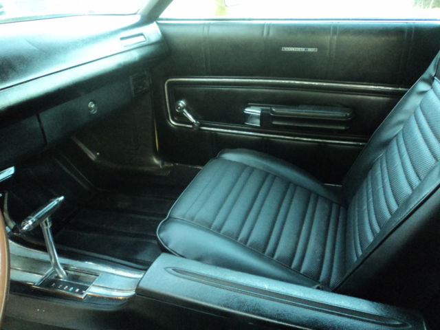 1971 yellow Ford Torino