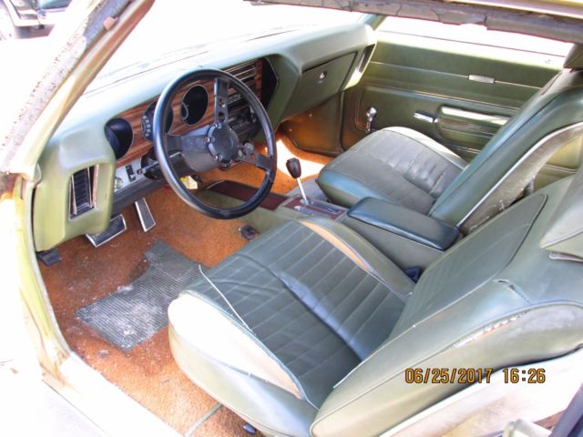 1971 Green Pontiac Le Mans Coupe